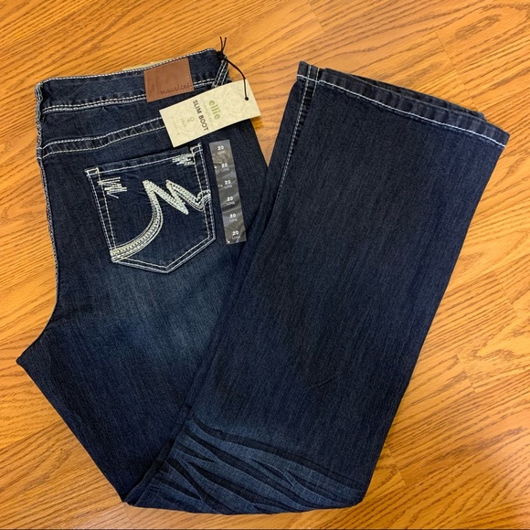 Maurices NWT Ellie Straight Fit Slim Boot Size20L - Picture 9 of 9